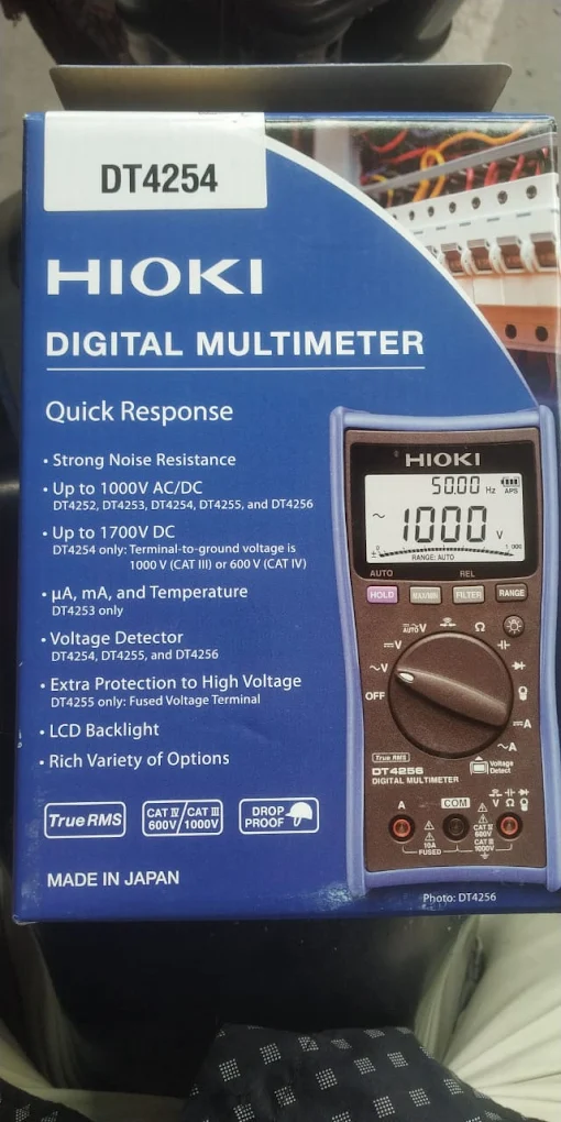 Hioki DT4254 digital multimeter packaging
