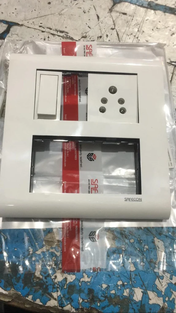 Speecon modular switch plate and socket frame